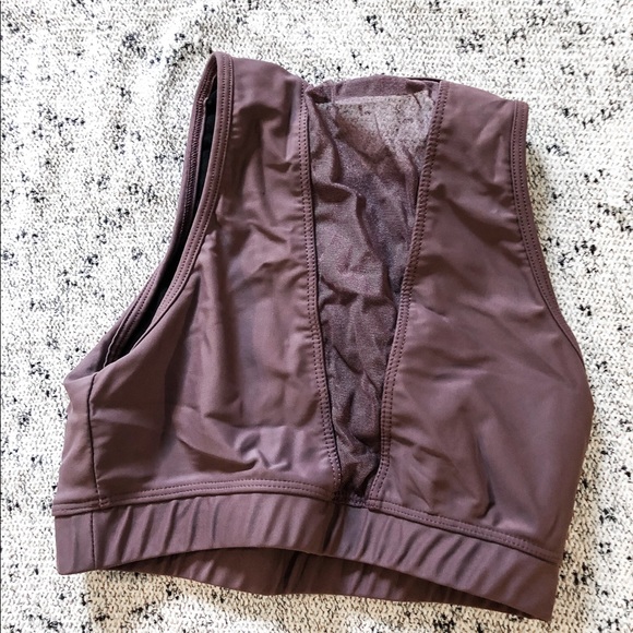 Onzie Other - Onzie Deep V neck sports bra size small EUC